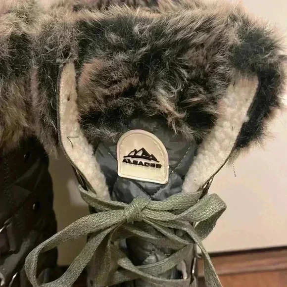 Aleader Tall Lace Up Weatherproof Boots SZ 7 - Picture 2 of 7